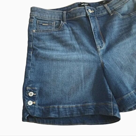 Nine West High Waist Button Hem Short Jean Shorts Plussize 14 - Picture 2 of 12